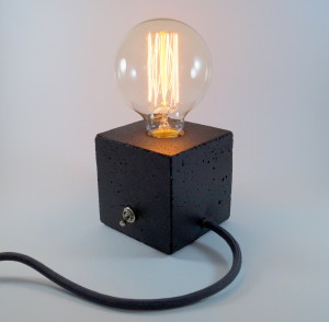 cubo/black Betonlampe Tischleuchte